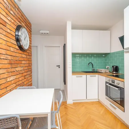 Przytulny 3city Z Dwiema Sypialniami W Gdyni By Renters *